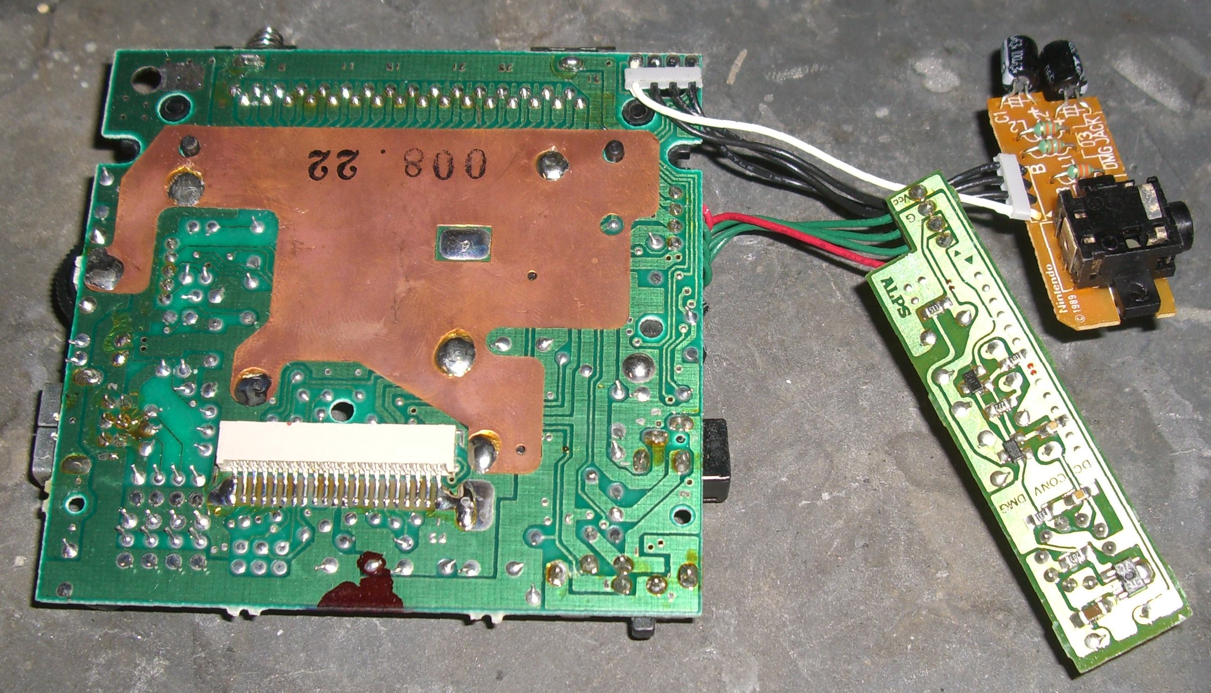 pcb_bot.jpg pcb_bot.jpg