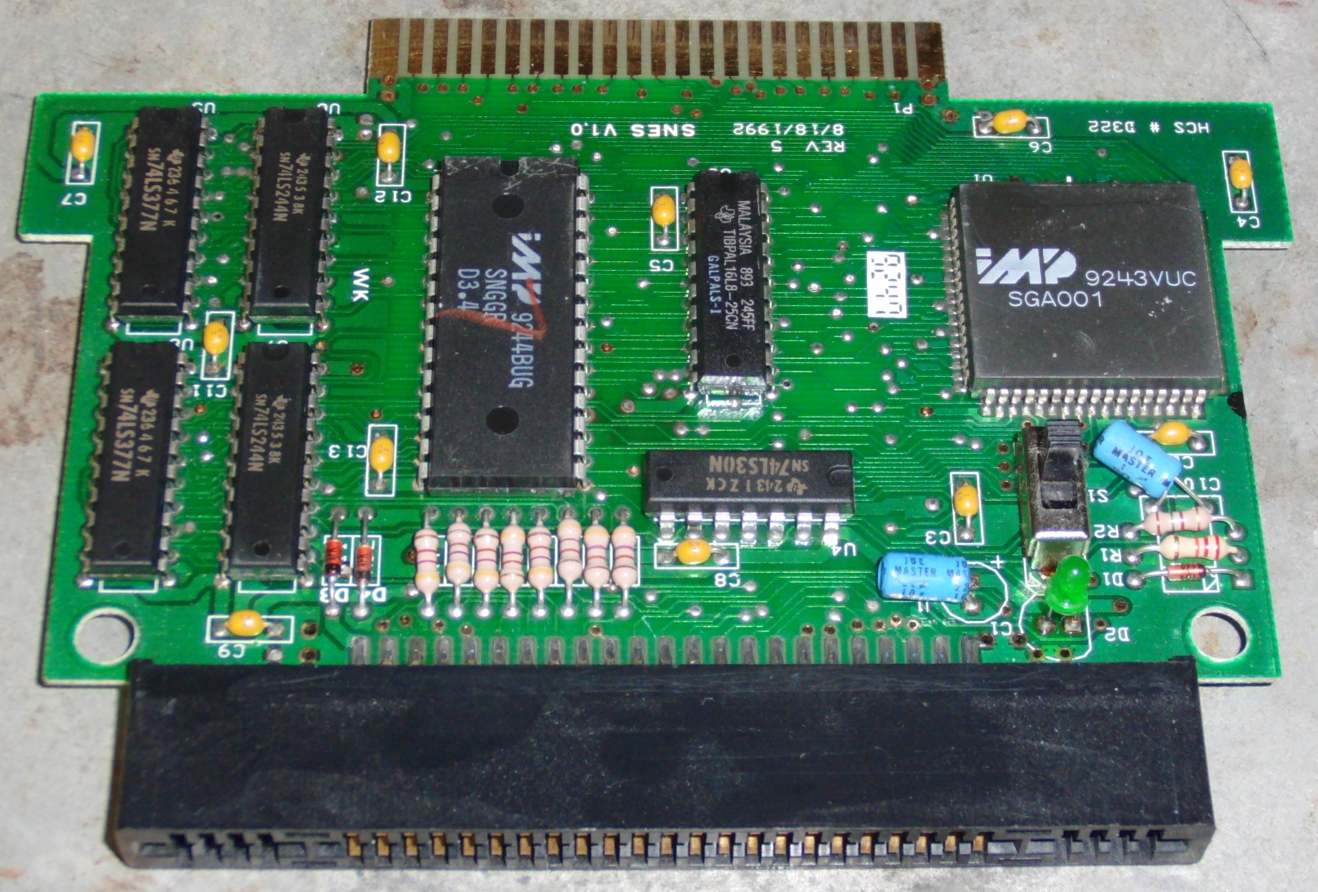 pcb_top.jpg pcb_top.jpg