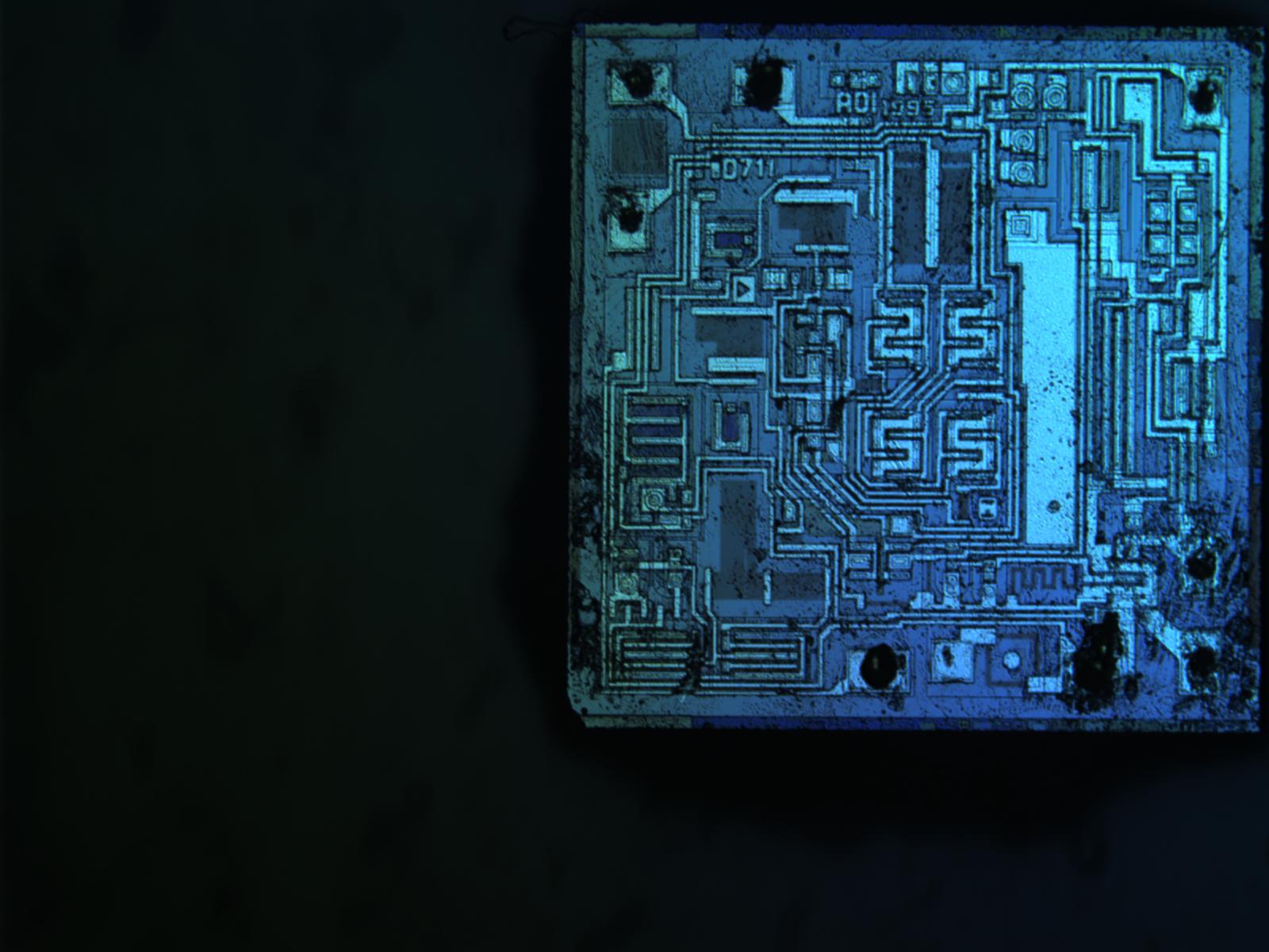 ad711-4x.jpg ad711-4x.jpg