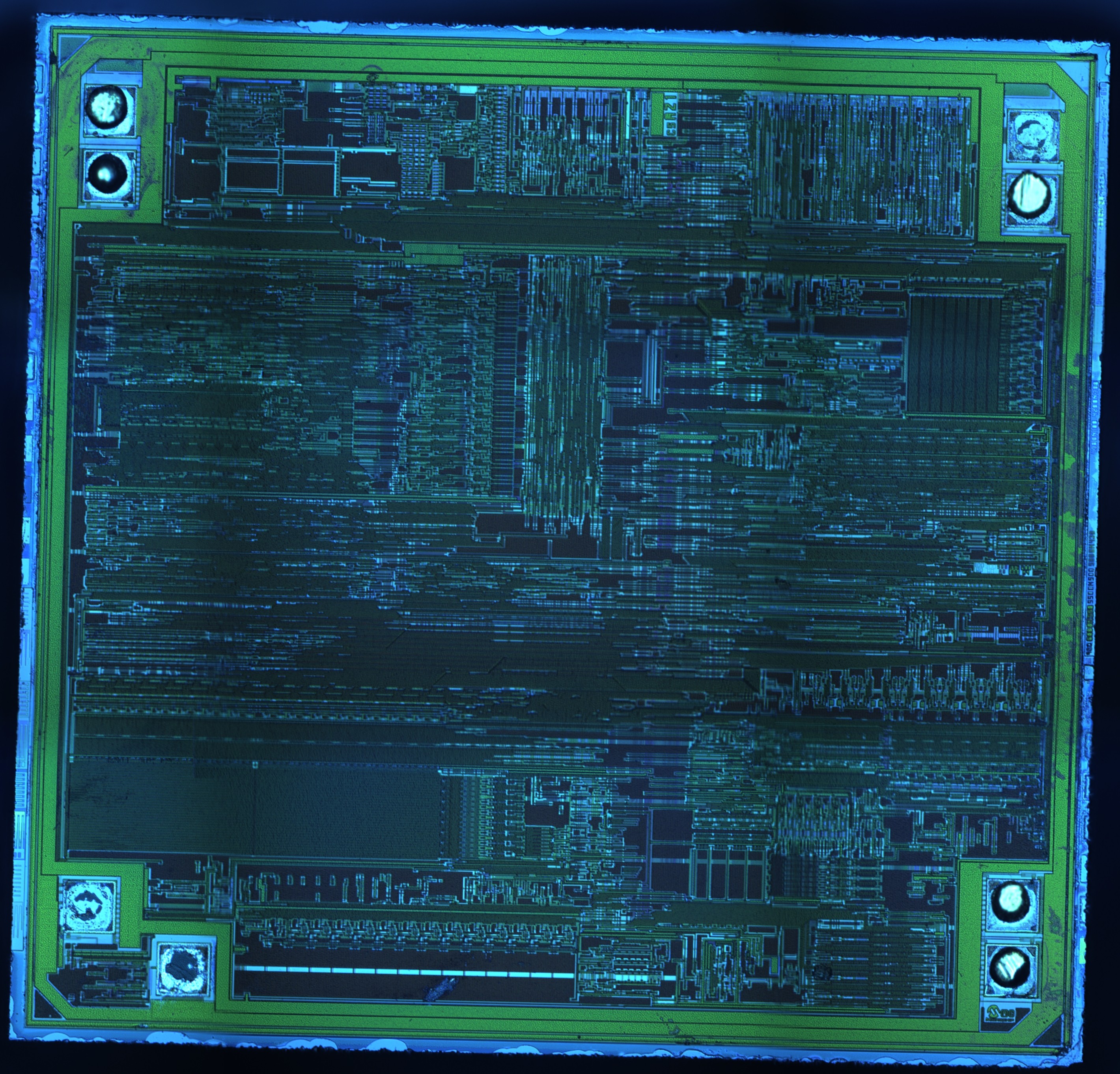 pic12f629-10x-stitch.jpg pic12f629-10x-stitch.jpg