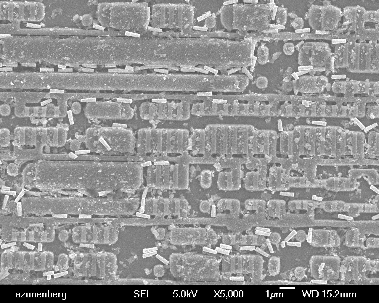 pic32mx340f512h_06_se_5kx_5kv_15mm.jpg
