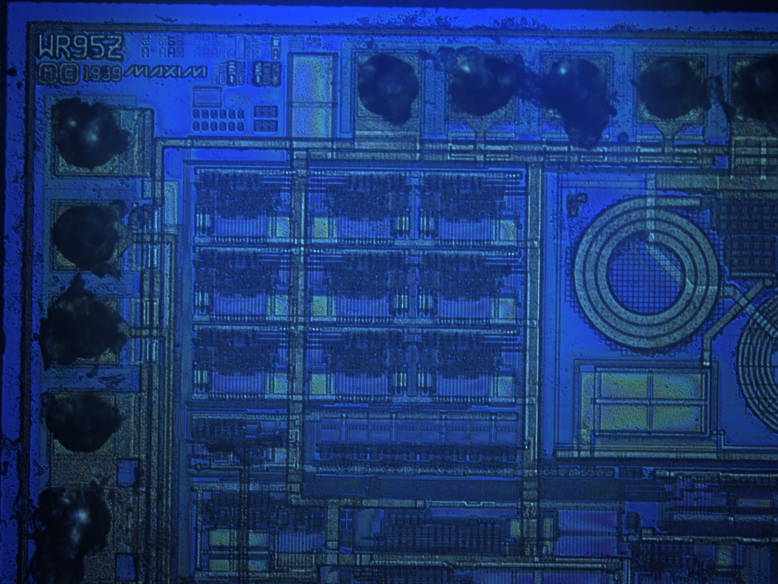 max2323e-10x-01.jpg max2323e-10x-01.jpg
