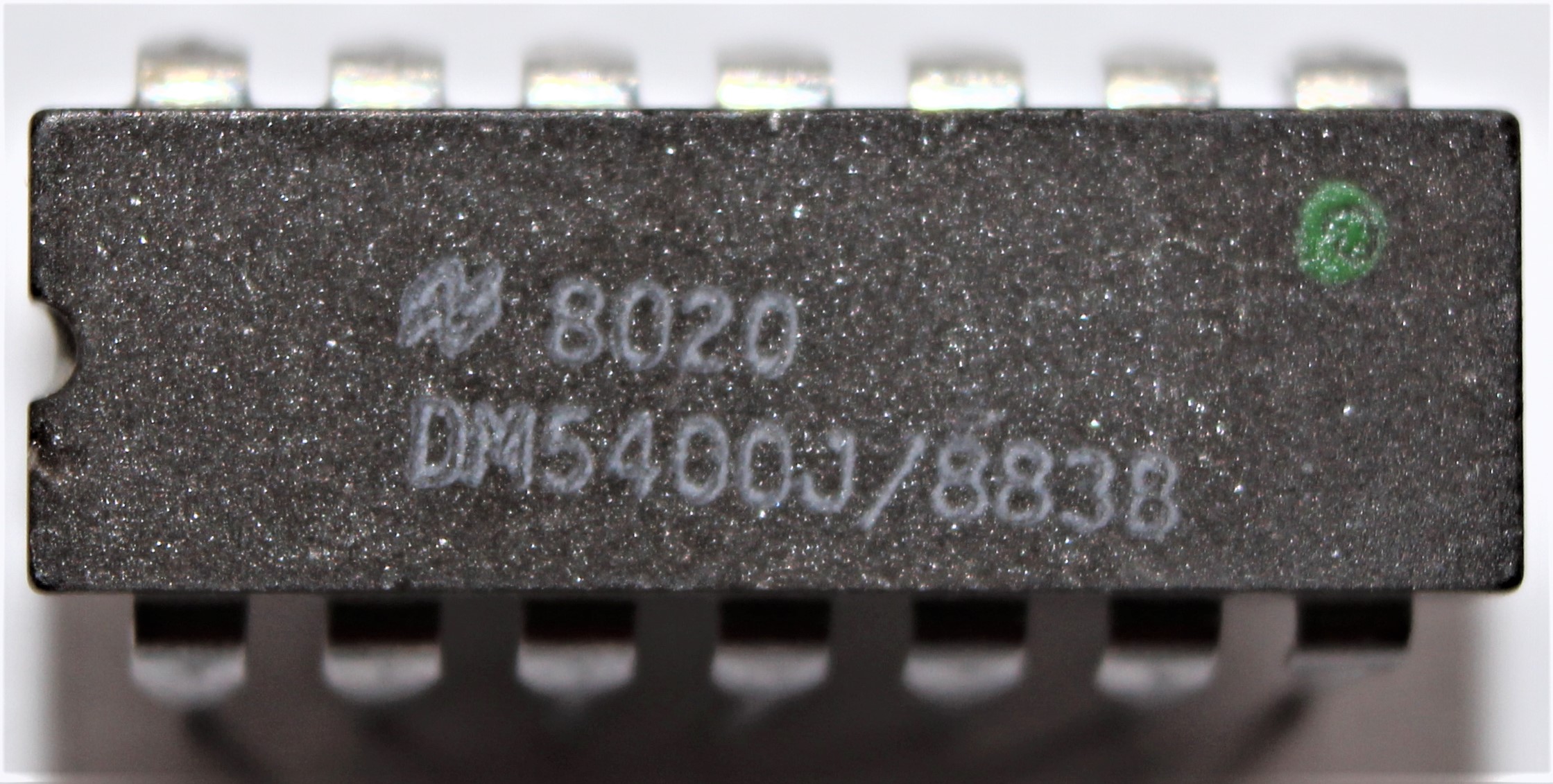 robertbaruch:national_semiconductor:dm5400j:dm5400j-pack_top.jpg