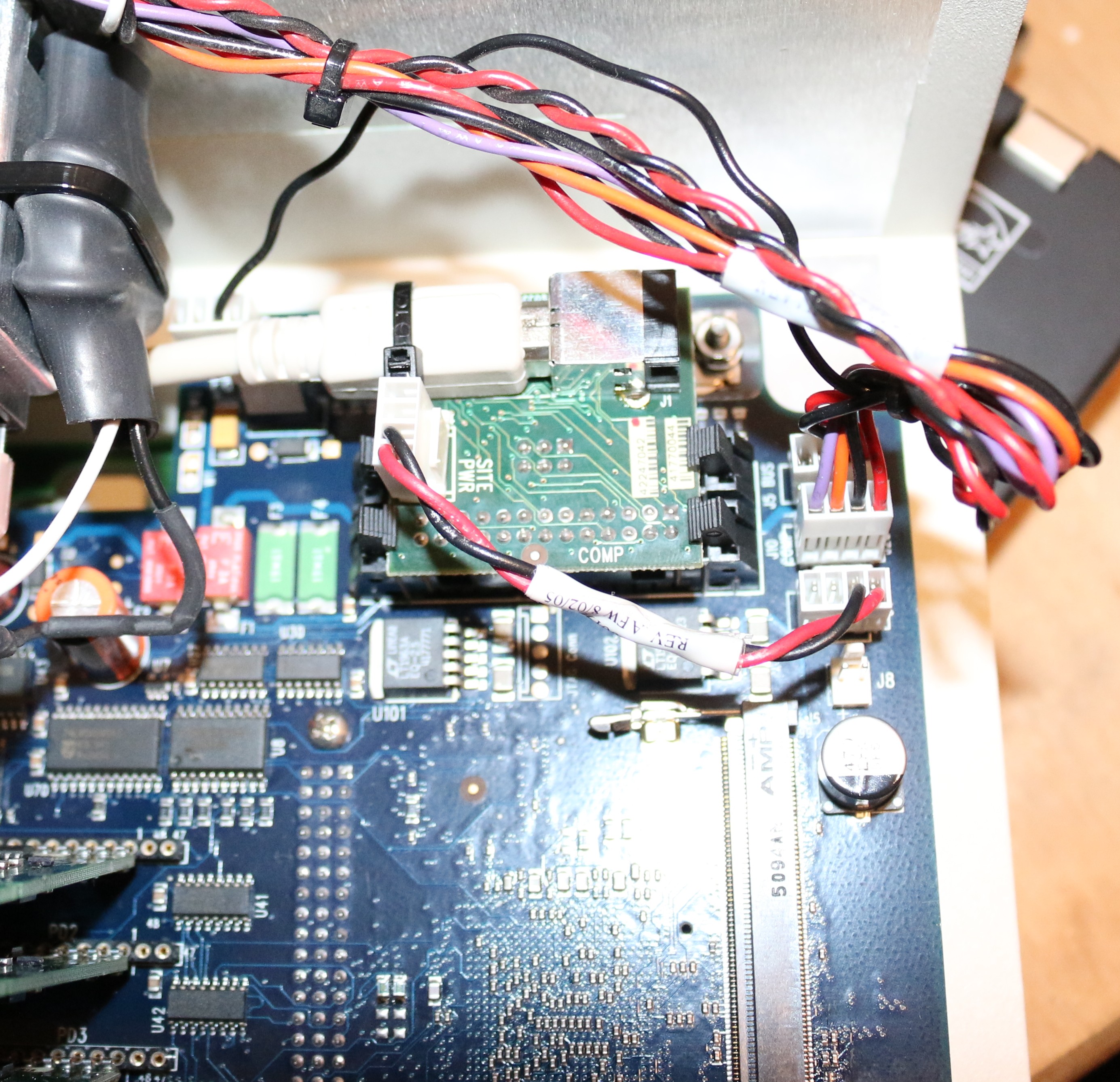 mb_usb_on.jpg